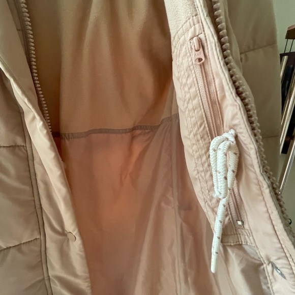 Abercrombie & Fitch Women's Light Pink Long Puffer Jacket - Picture 4 of 5